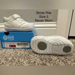 White Stride Rite 360 dual fit technology taye 2.0 size 5M